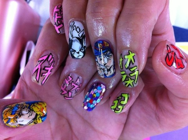 Маникюр аниме Наруто Учиха