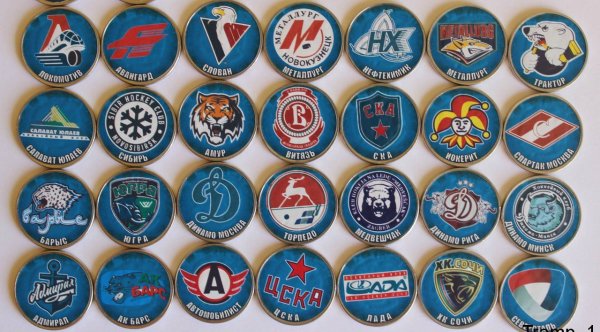 Значки хоккейных клубов