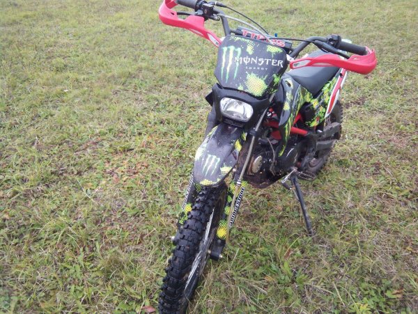 Golden Dragon наклейки на питбайк