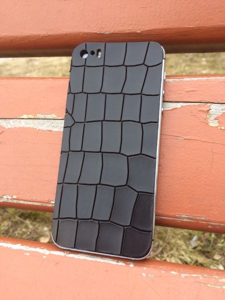 Iphone 4 s кожаная накладка