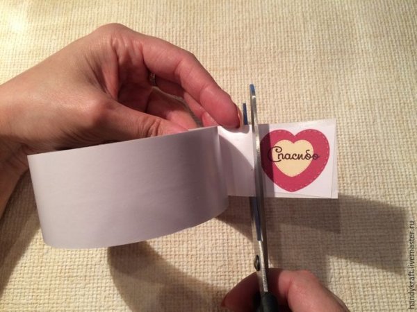 Наклейки из бумаги и скотча