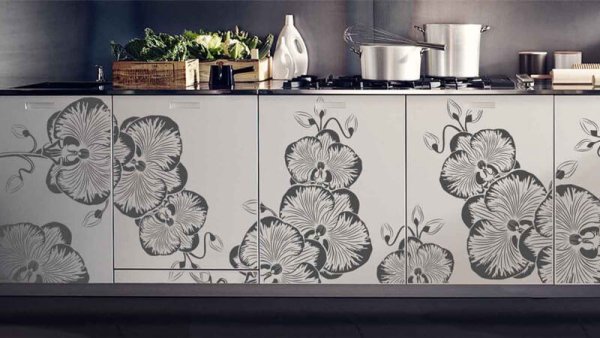 Наклейки на фасады кухни