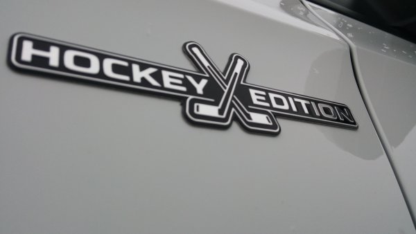 Шкода хоккей эдишн значок