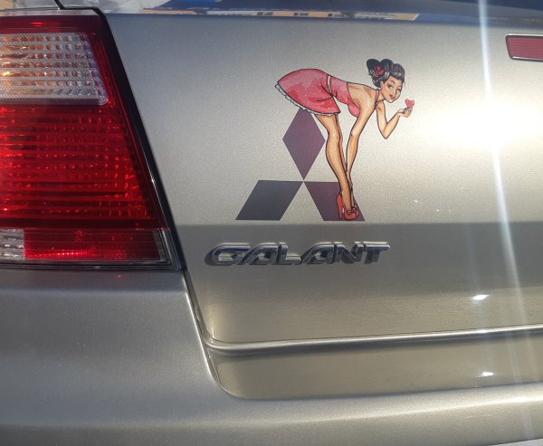 Наклейки на авто Митсубиси