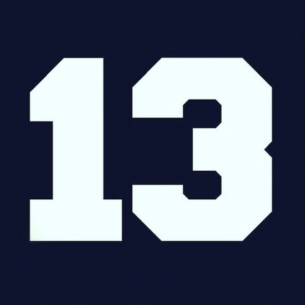 13 На черном фоне