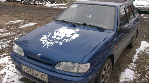 Синий капот на ВАЗ 2114