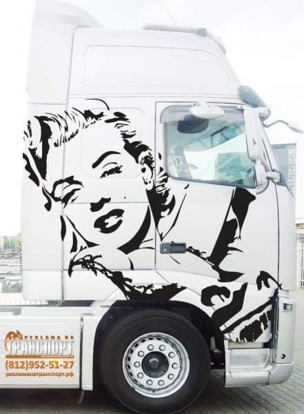 Грузовики с наклейками