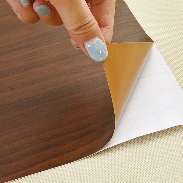 Самоклеящаяся пленка на мебель