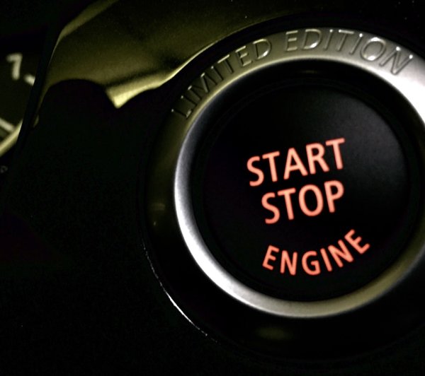 Кнопка запуска Outlander 3