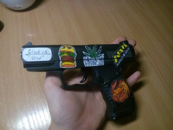 Glock ласка наклейка