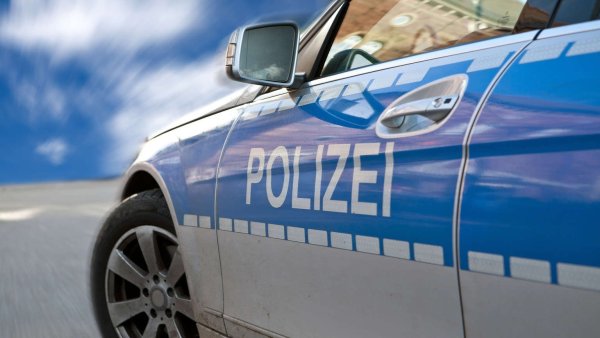 Объект под охраной наклейка