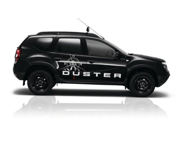 Наклейка адвенчер на Дастер