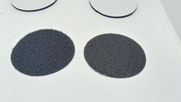 Силиконовые накладки антиударные самоклеящиеся на дверь