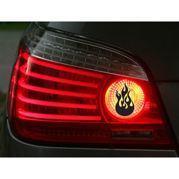 Кровавая наклейка на авто