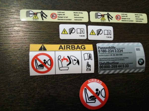 Наклейки под ксенон Hyundai