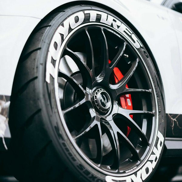 Toyo Tires наклейки на резину