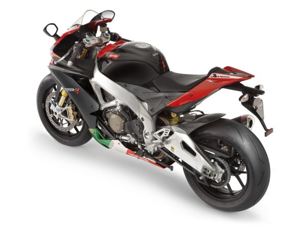 Aprilia rsv4 RF RR 2016