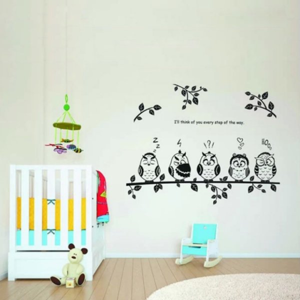 Роспись стен в интерьере детской комнаты