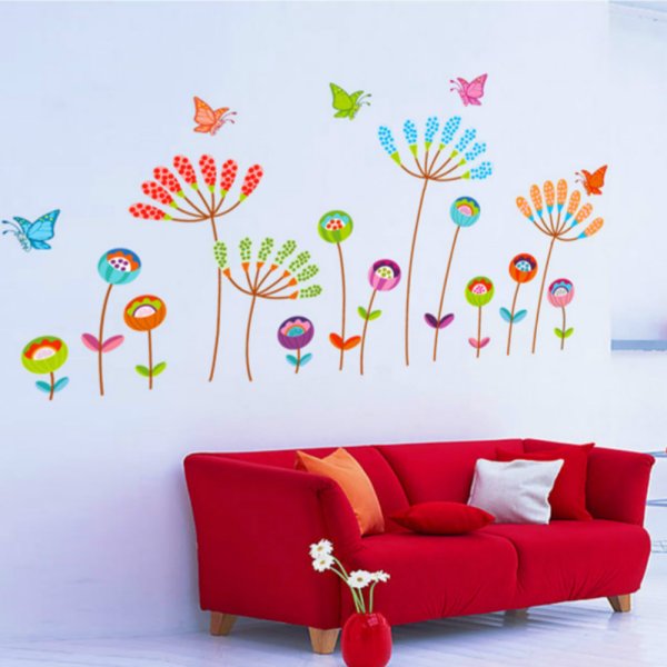 Цветы на стене в детской