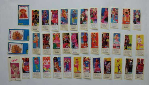 Наклейки Барби из жвачек