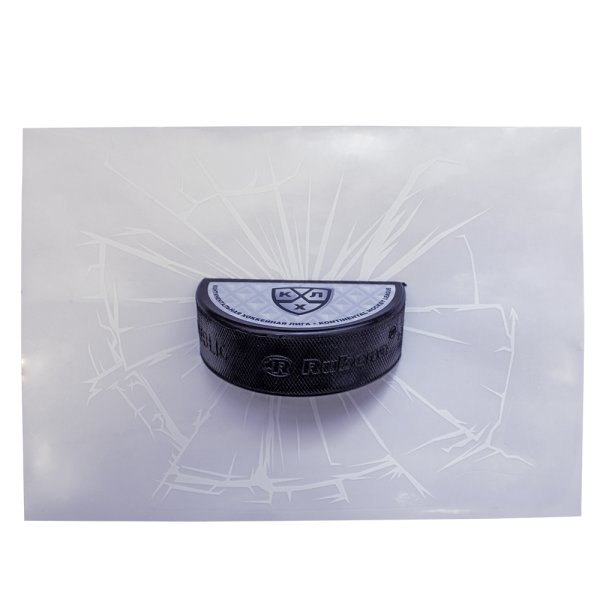 Наклейка шайба на машину