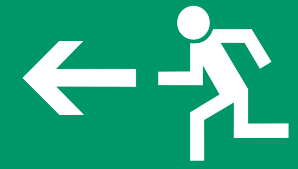 Знак безопасности е 01-01. Выход здесь (левосторонний)