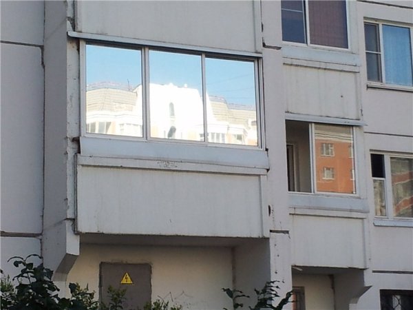 Зеркальная пленка на окна