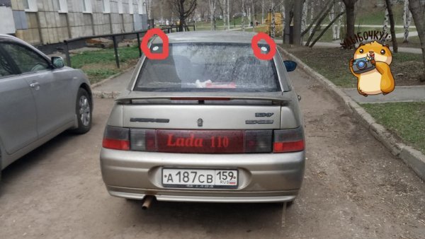 Наклейки на ВАЗ 2111