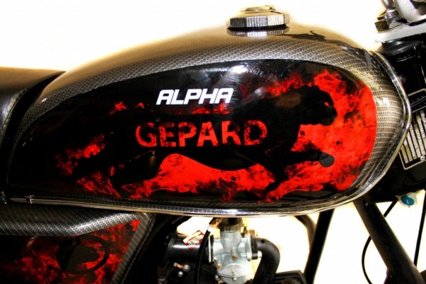 Наклейки на мопед Альфа на бак