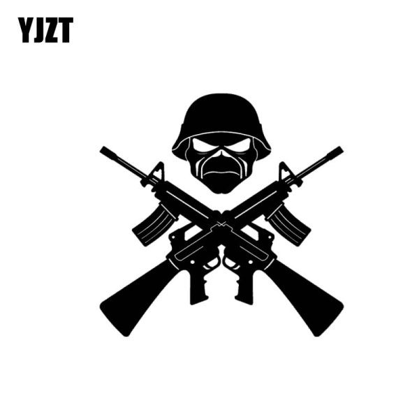 Череп в шлеме