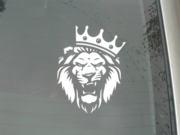 Наклейка лав с короной