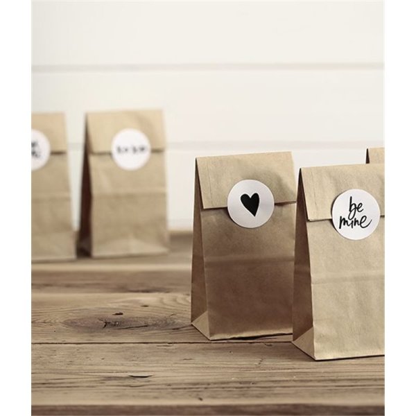 Крафтовый пакет с наклейкой