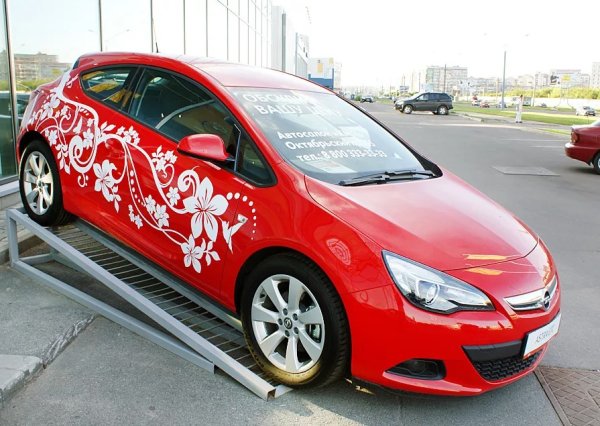 Надписи на борт авто