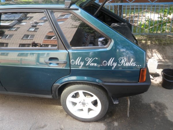 Наклейки на ВАЗ 2109