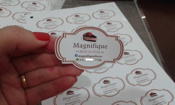 Наклейки на коробки с логотипом для кондитера