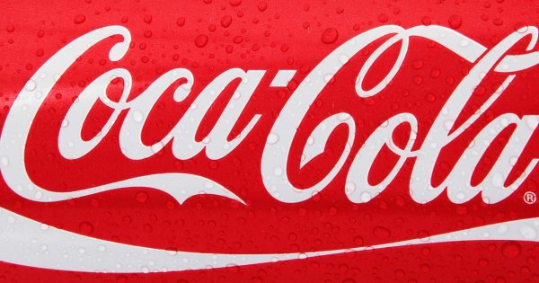 Наклейка Кока кола на машину