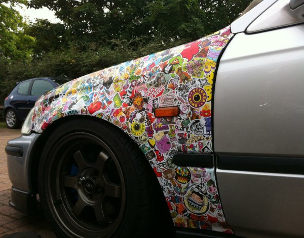 Стикербомбинг на хонду Цивик