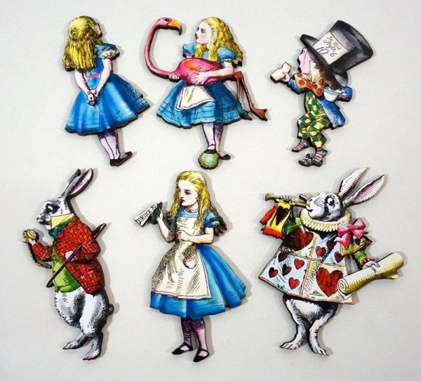 Предметы из Алисы в стране чудес