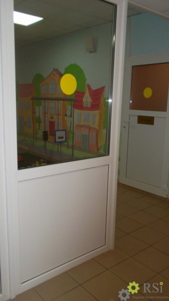 Двери для слабовидящих