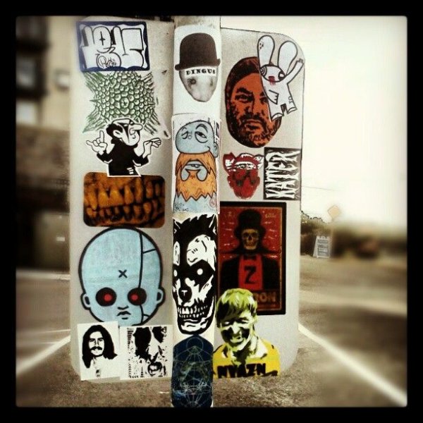 Наклейка (стикер) Street Art