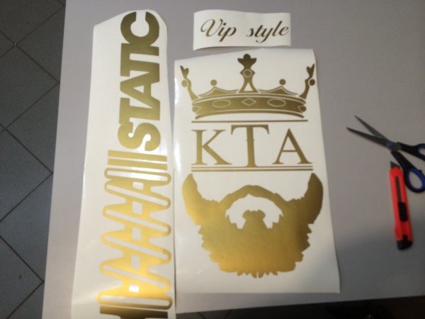 Наклейки КТА на машину