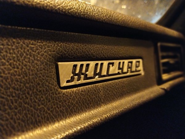 Наклейки на багажник ВАЗ 2107