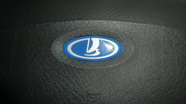 Шильдик на руль Лада Калина