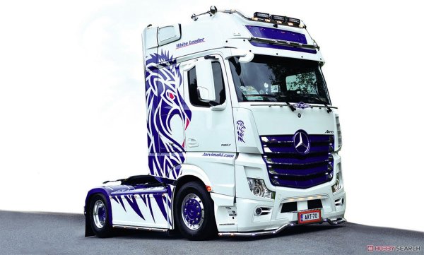 3935 Italeri 1 24 Mercedes-Benz Actros mp4 Giga Space