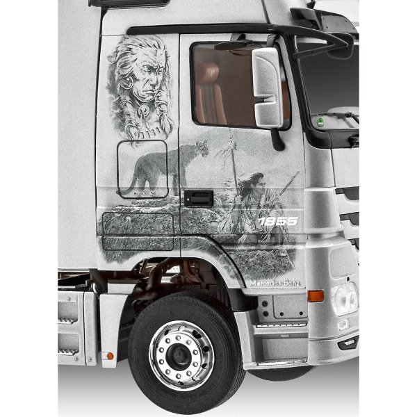 Сборная модель Моделист автомобиль Мерседес-Бенц Актрос (602424) 1:24