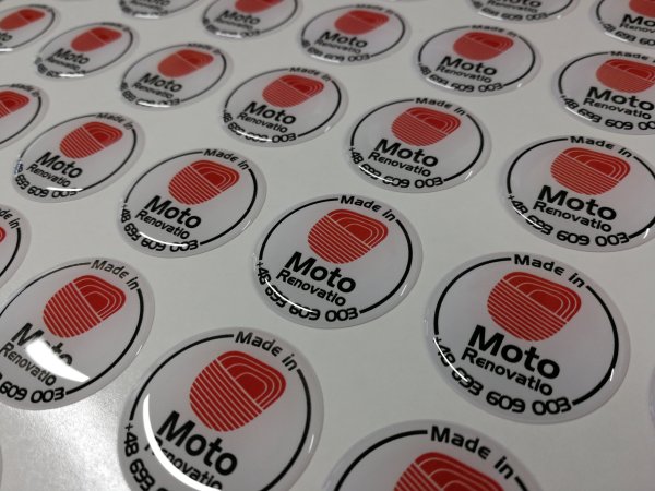 Чехол на телефон с машиной