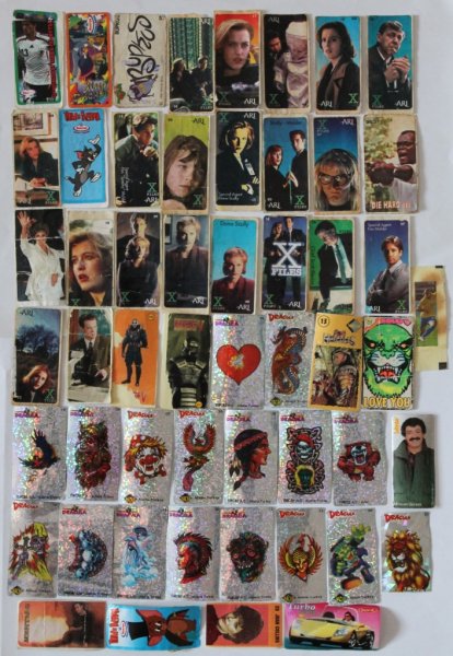 Один дома на кровати