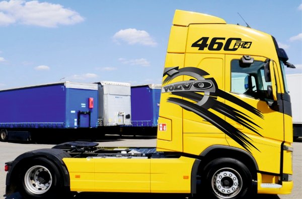 Наклейки на тягач Вольво фш12