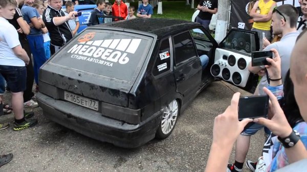 ВАЗ 2114 автозвук медведь