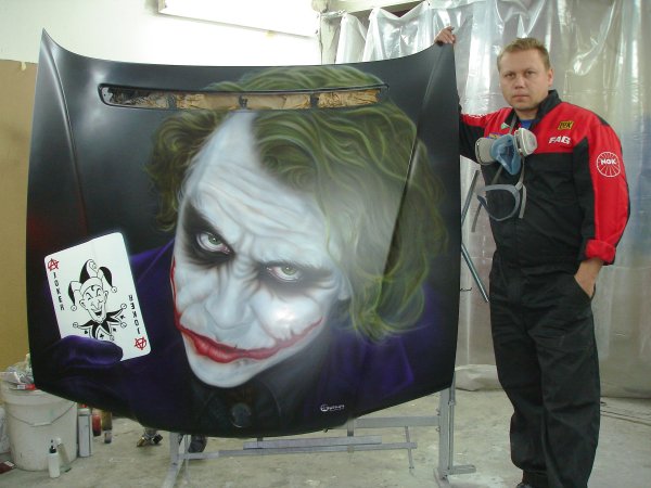 Наклейки на заднее стекло машины Джокер